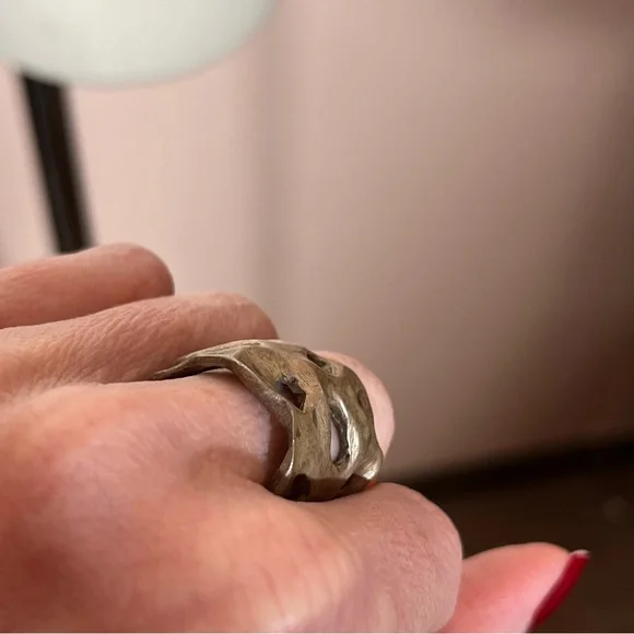 Vintage Heavy sterling silver Brutalist Rustic Goth Mobwife thick Wide Band - Picture 12 of 17